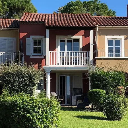 Le Dramont, Sea View, Pool, 4-5 People, Air Conditioning , Wi-fi Апартаменты