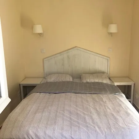 Le Dramont, Sea View, Pool, 4-5 People, Air Conditioning , Wi-fi Апартаменты *